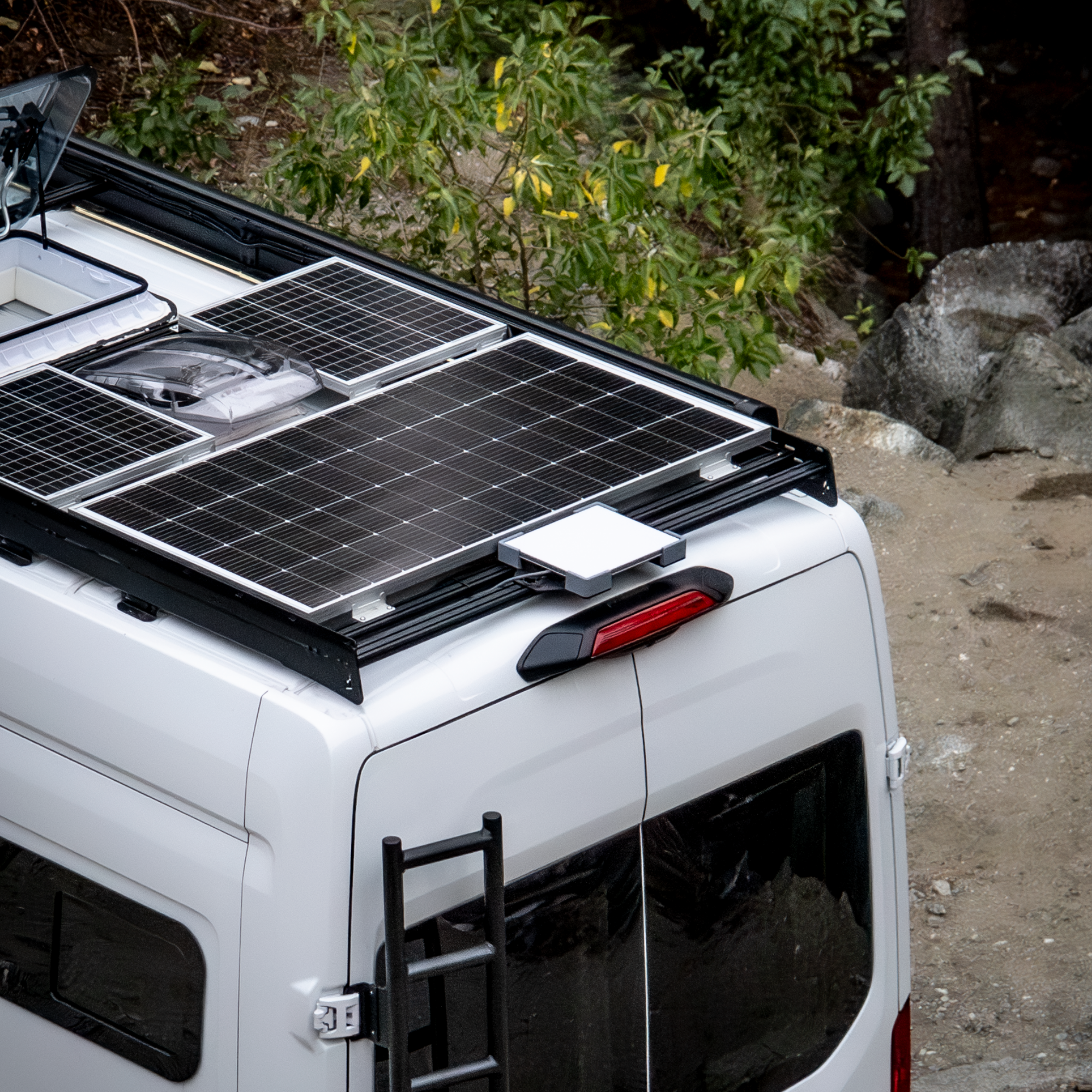 Starlink Mini Mounted on Roof Rack of Campevan