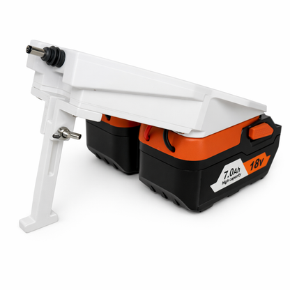 Close-up of DC power output connector on Mini Response™ adapter for Starlink Mini